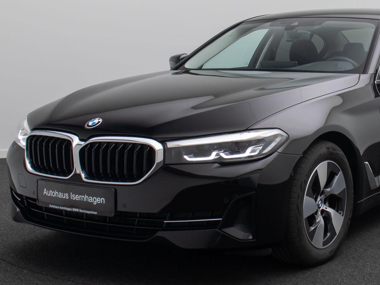 Fahrzeugabbildung BMW 520i Kamera DAB CockPitPro StandhzgAlarm LED