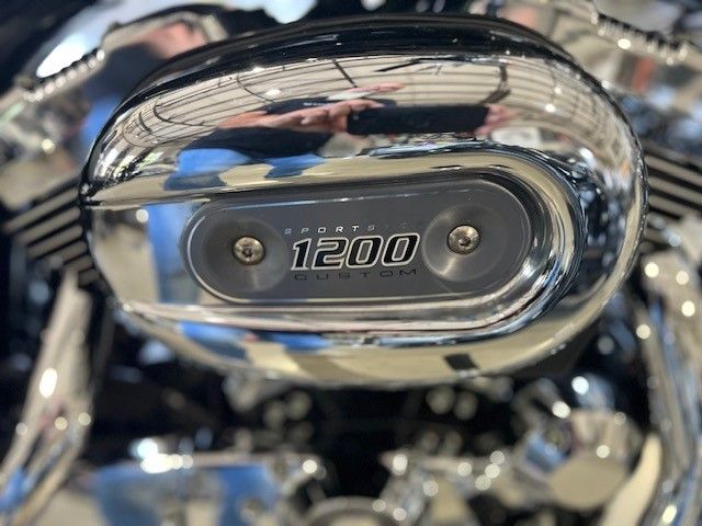 Fahrzeugabbildung Harley-Davidson Sportster 1200 Custom XL2