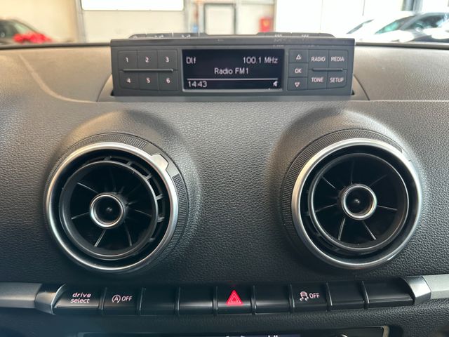 Audi A3 Sportback ambition*2. Hand*Klima*SHZ*PDC*