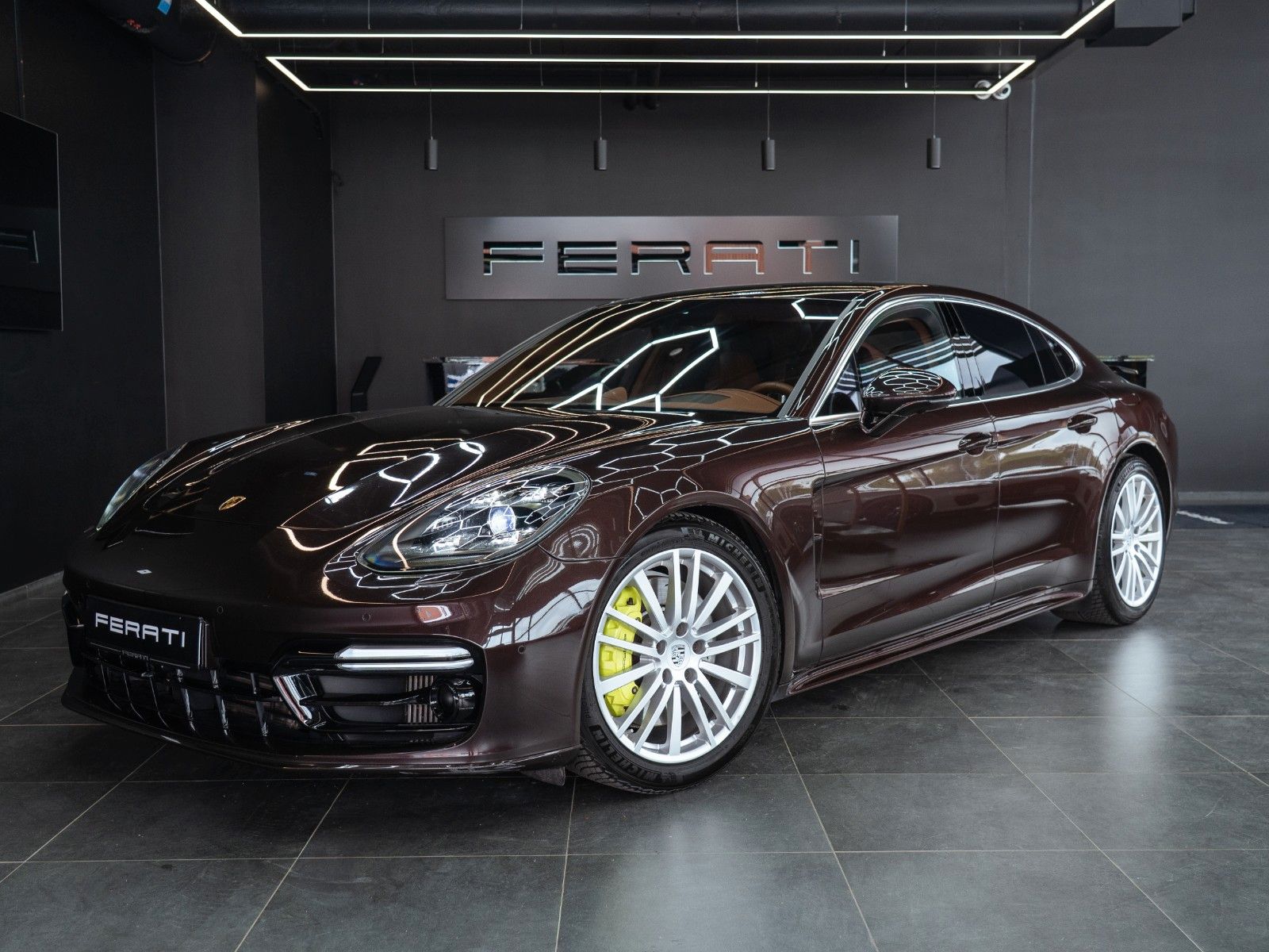 PORSCHE Panamera 4 E-Hybrid