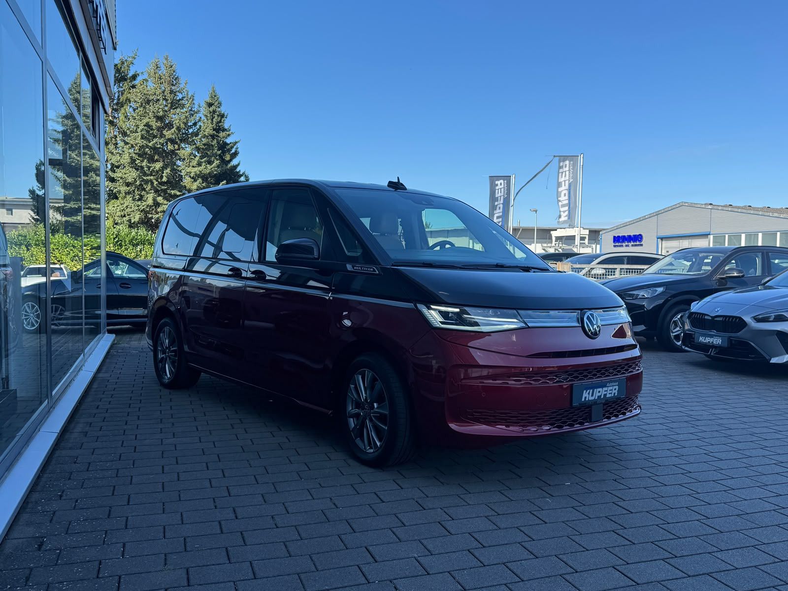 Volkswagen T7 Multivan STYLE AHK°ACC°Stdhzg°HUP-behLK°18Z foto 2