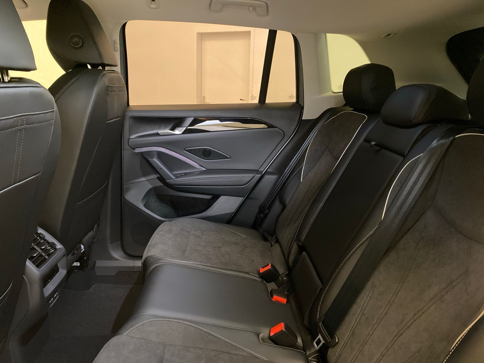 Volkswagen Tiguan - Bild 12