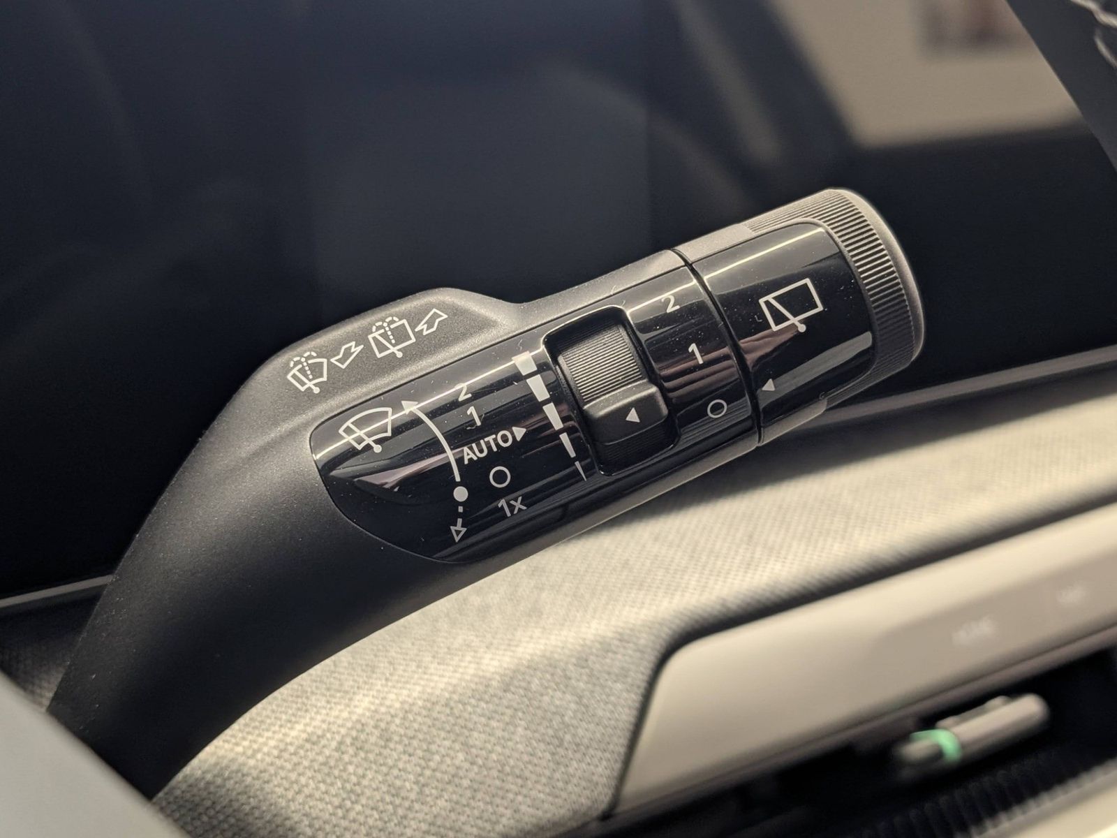 KIA EV4  81.4-kWh FWD Earth Upgrade Sound Design – Bild 33