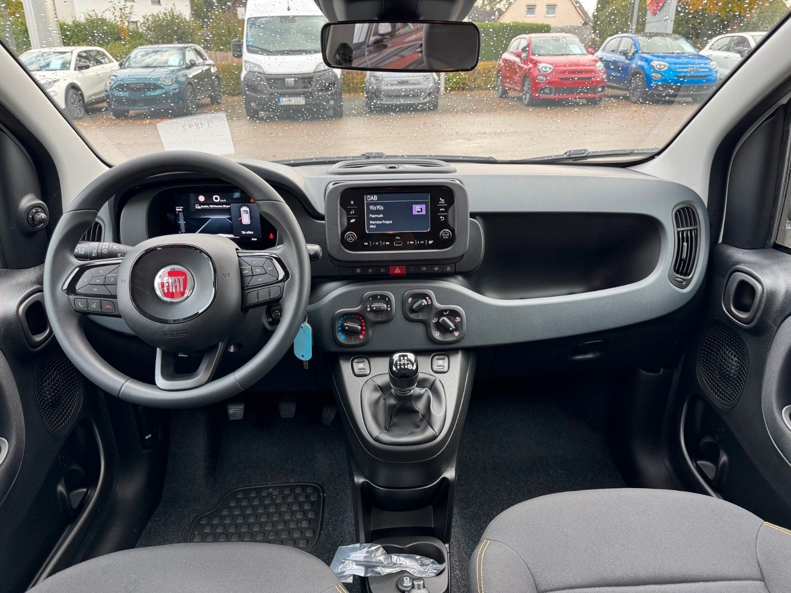 Fahrzeugabbildung Fiat PANDA PANDINA 1.0 GSE PDC DAB KLIMA DIGITALTACHO