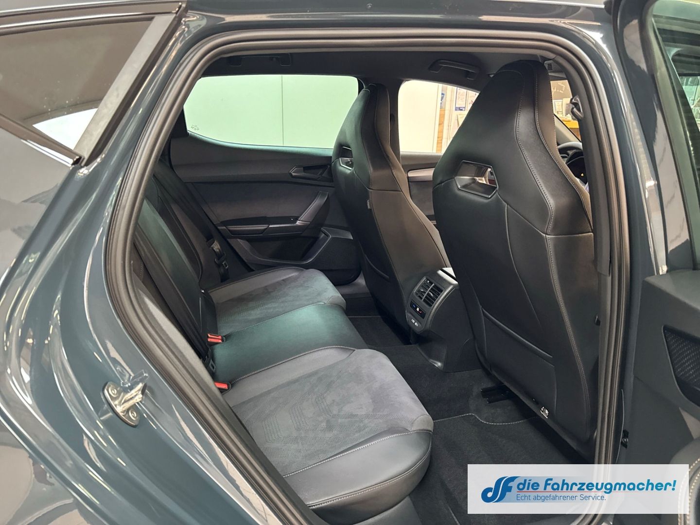 Fahrzeugabbildung CUPRA Leon 1.5 eTSI 110 kW neues Modell*DSG*Digi C*Mem