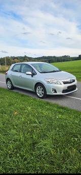 Toyota Auris Hybrid Life 1,8-l-VVT-i Life - Toyota Auris aus 2011 mit Hybrid-Antrieb