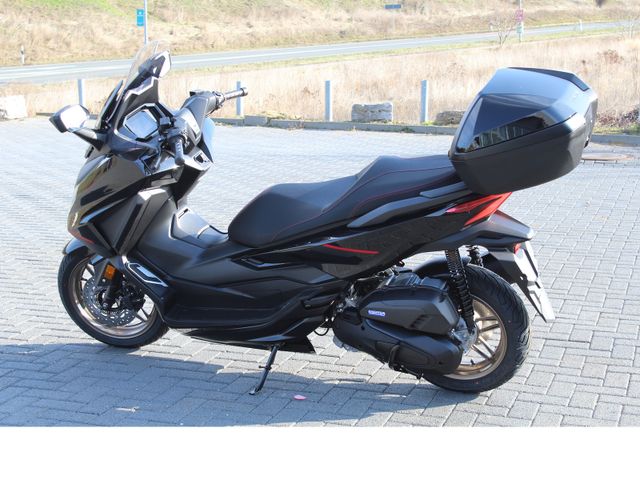 Honda Forza125 Special Edition