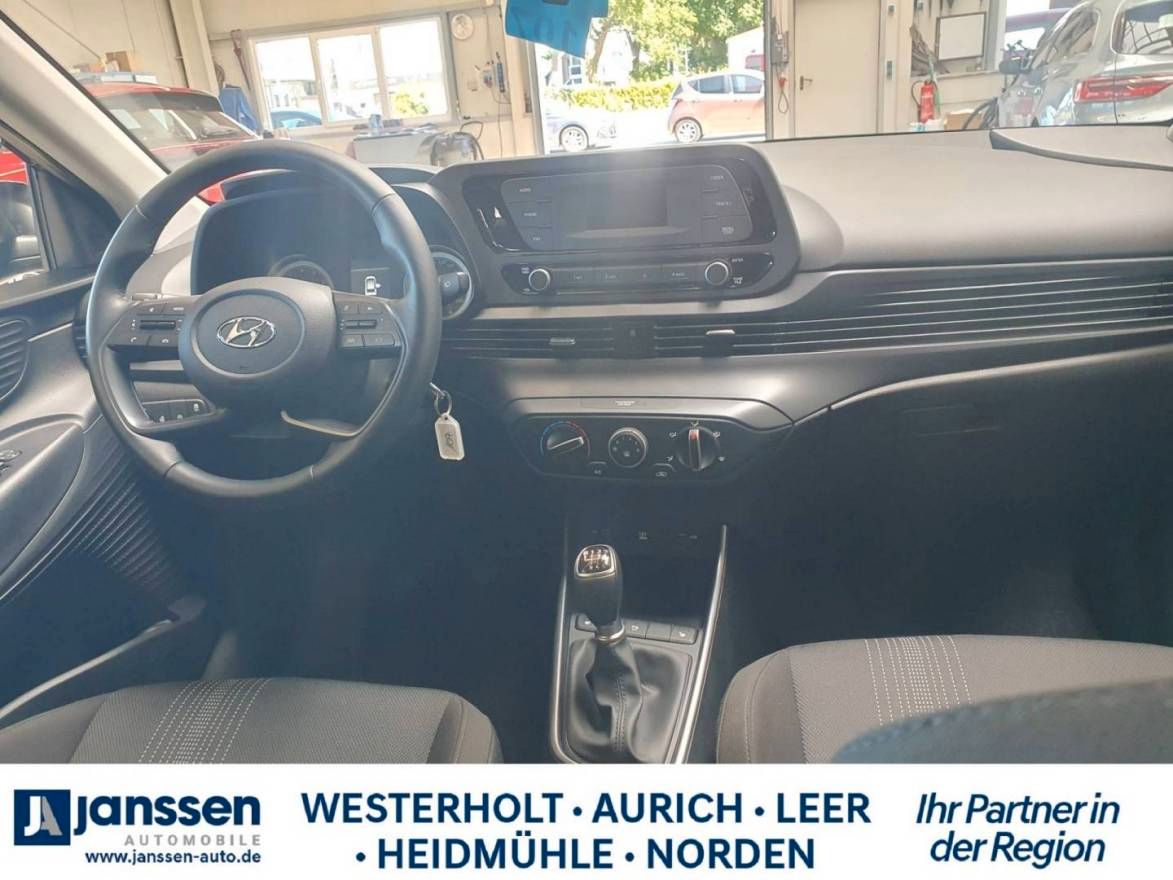 Fahrzeugabbildung Hyundai BAYON Select Winterpaket,PDC hinten,Klima,Start