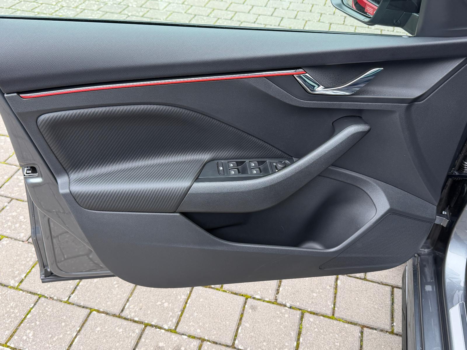 Skoda Kamiq 1.0 TSI DSG Monte Carlo (Pano,AHK,5/100)