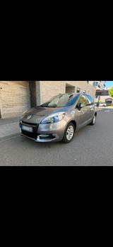 Renault Ich verkaufe einen Renault Scénic 3 - Renault Megane Gebrauchtwagen in Freiburg
