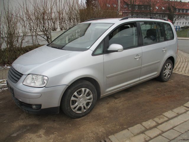 Volkswagen Touran 1.6 /7Sitzer +AHK+Klimatronik