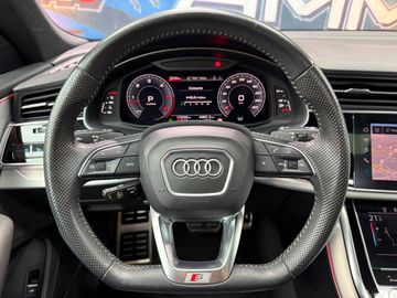 Audi Q8 - 10