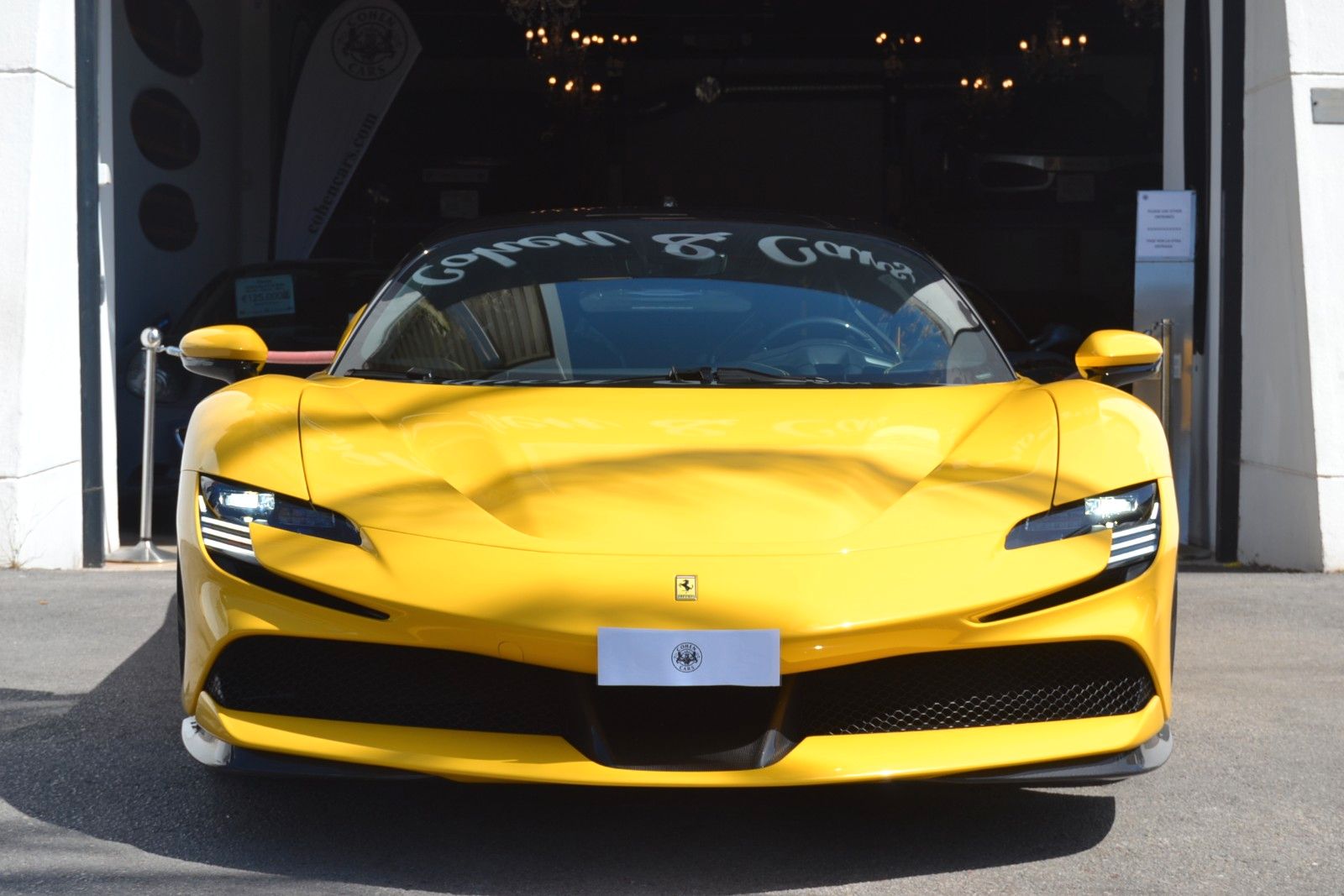 Ferrari SF90 STRADALE Fiorano 4.0 V8 PHEV *LUX Plates* imagem 3