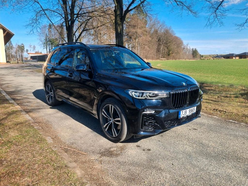 Image of BMW 750