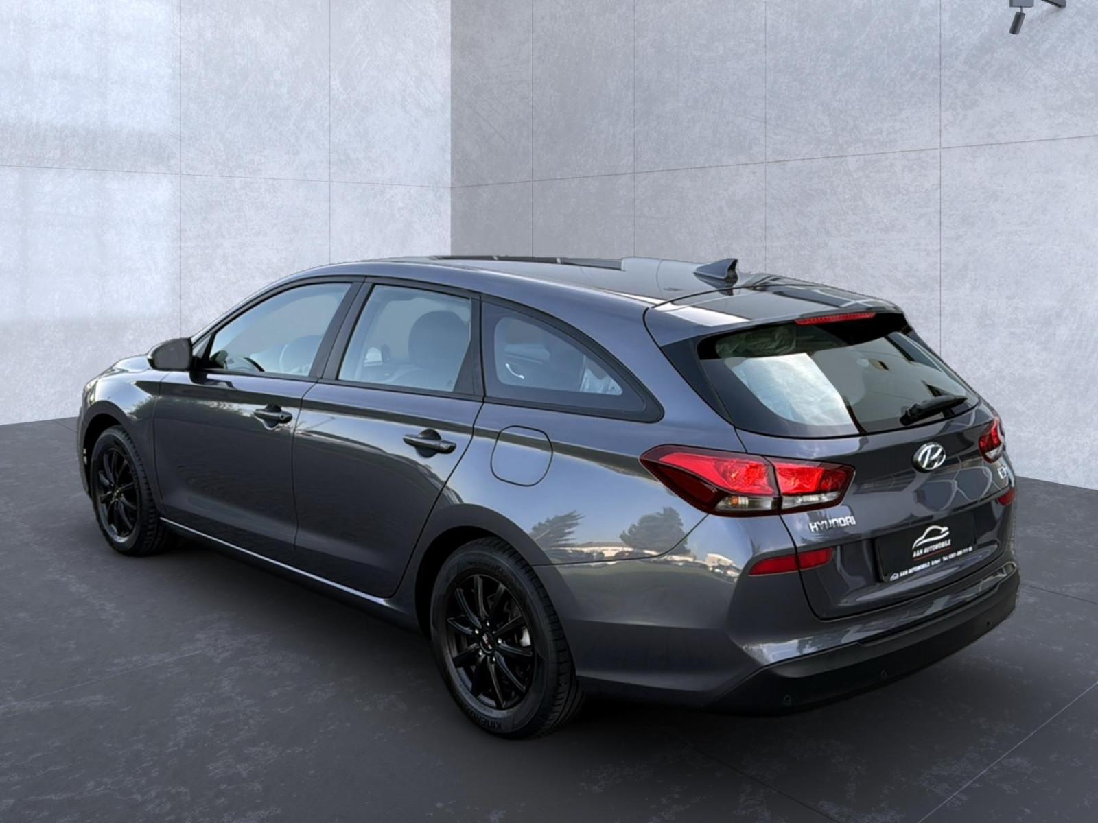 Hyundai i30 cw Trend+NAVI+KLIMA+PDC+KAMERA+AHK+ALU+75TKM