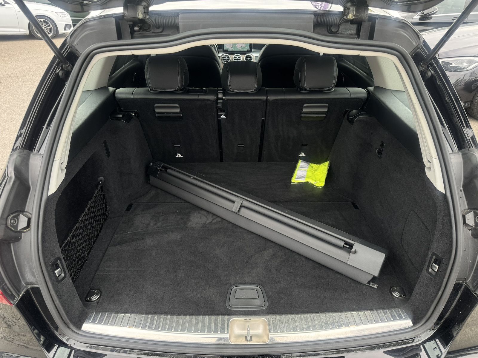 Mercedes-Benz C 220 d 4 MATIC T- MODELL/KAMERA/AHK/NAVI/1.HAND foto 14