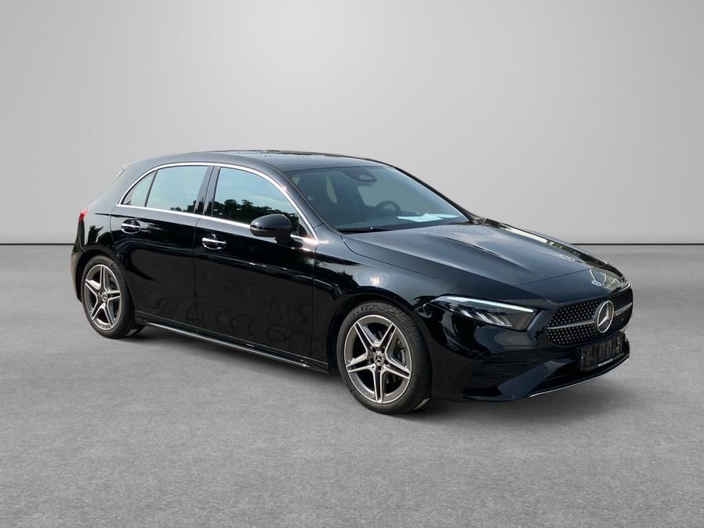 Fahrzeugabbildung Mercedes-Benz A 200 Kompaktlimousine AMG*LED*SpurH*SHZ*PDC*RFK