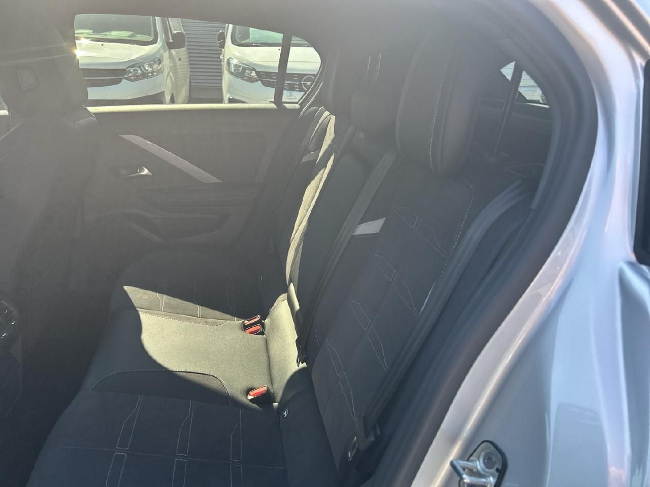 Fahrzeugabbildung Opel Astra L 1,2 Ultimate Automatik, Panorama