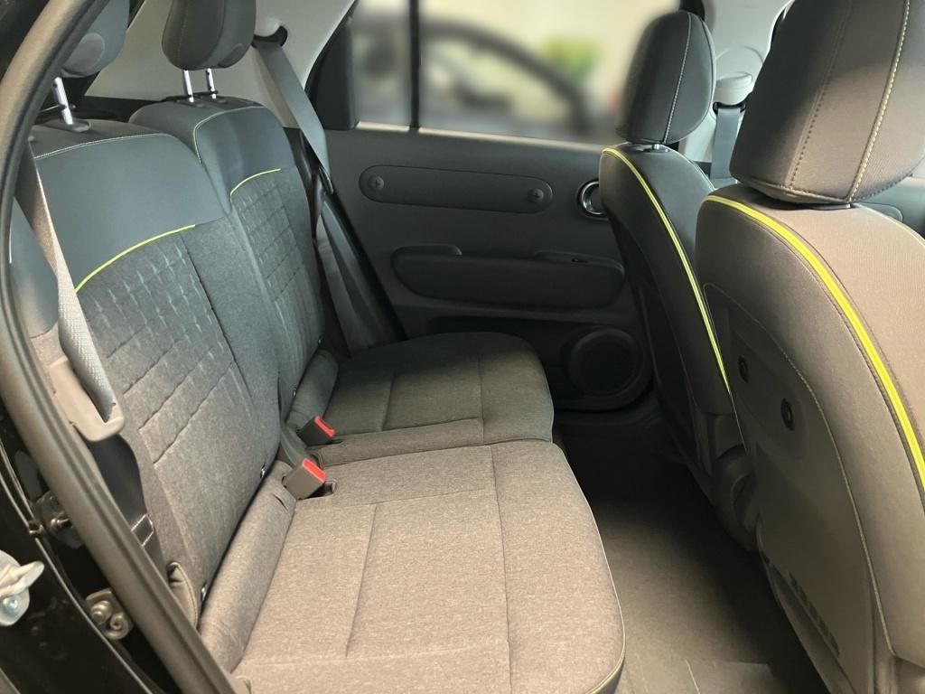 Fahrzeugabbildung Hyundai INSTER Cross EV 49 kWh KlimaA Navi KAM PDC SHZ