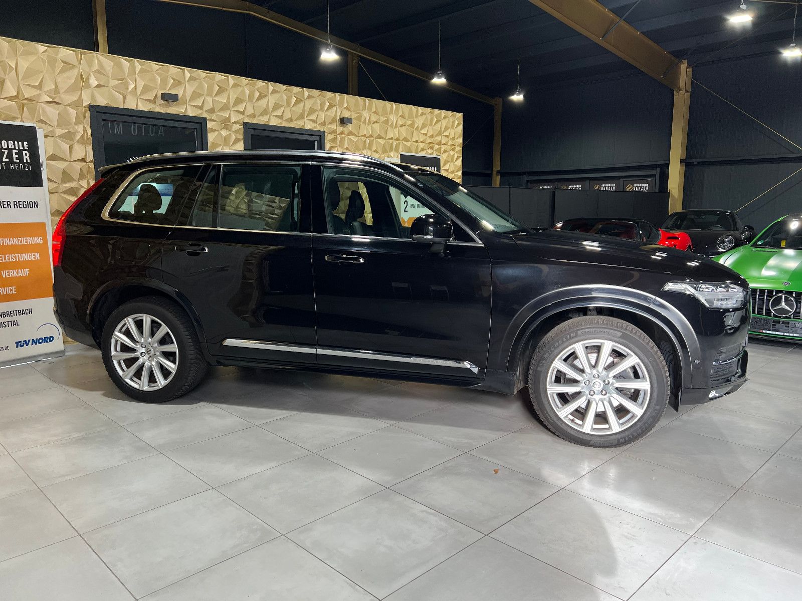 Fahrzeugabbildung Volvo XC90 Inscription AWD/7-SITZE/KAMERA/LEDER/LED