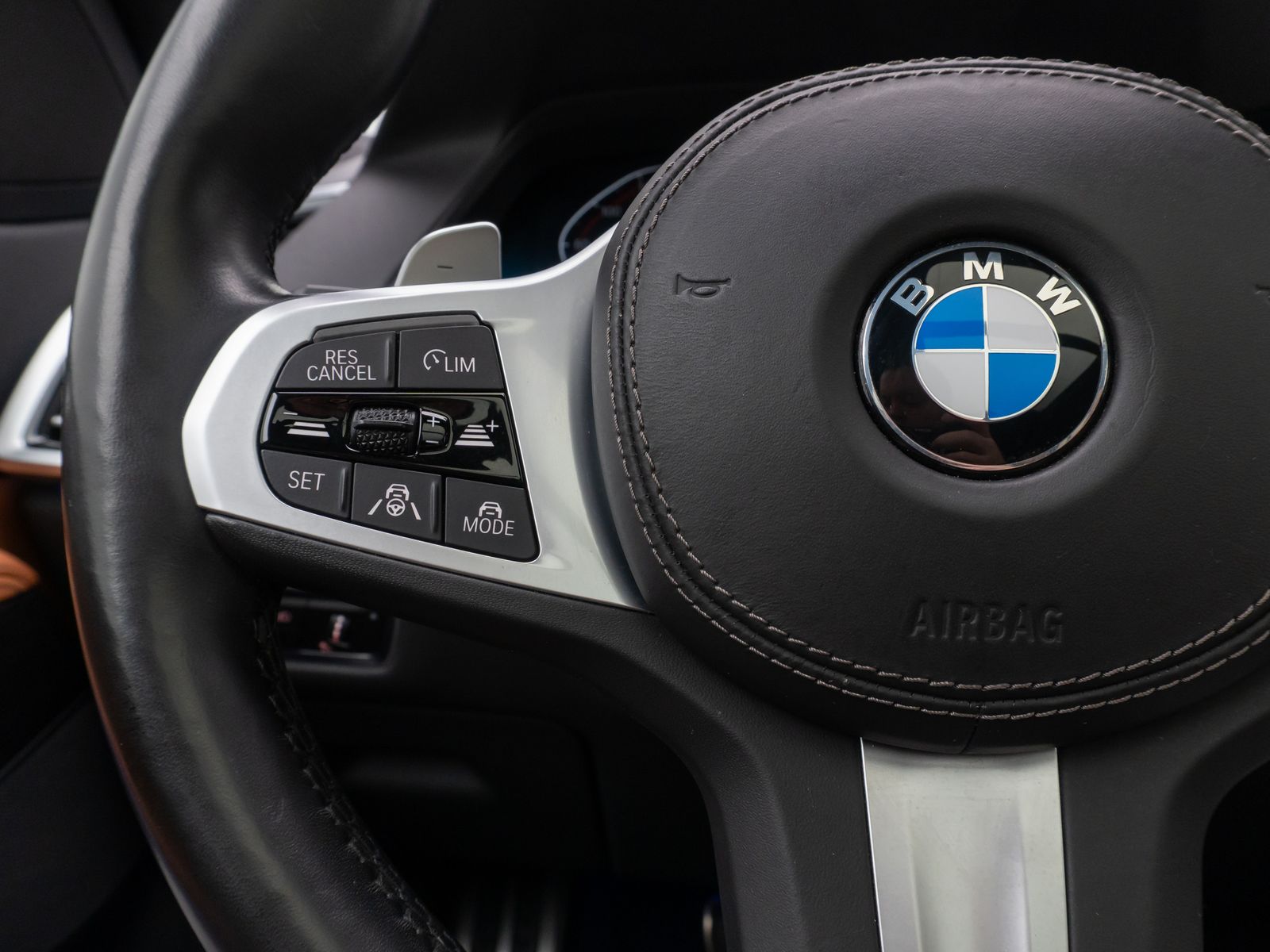Fahrzeugabbildung BMW X7 xD40d  M Sport 360°Laser DAB Soft-Cl DisplKey