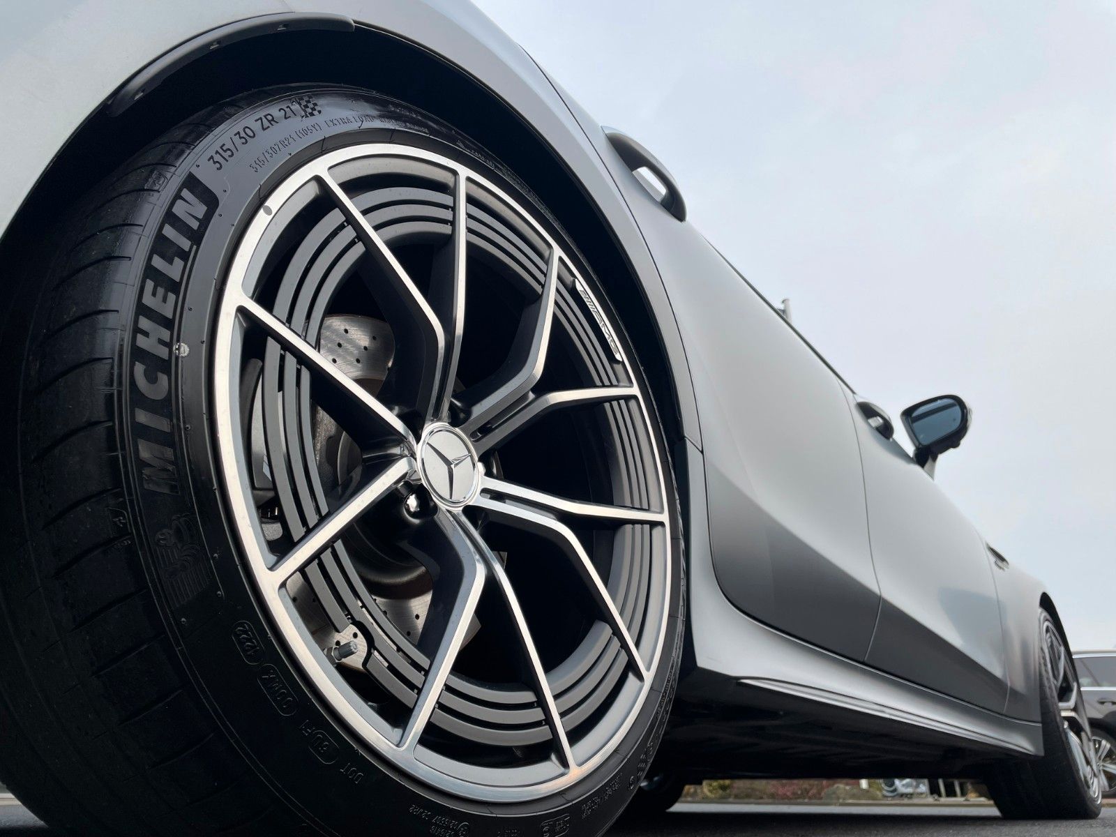 Fahrzeugabbildung Mercedes-Benz AMG GT 53 4M AirM+StdH+Burm3D+360°+PAGA+HUD