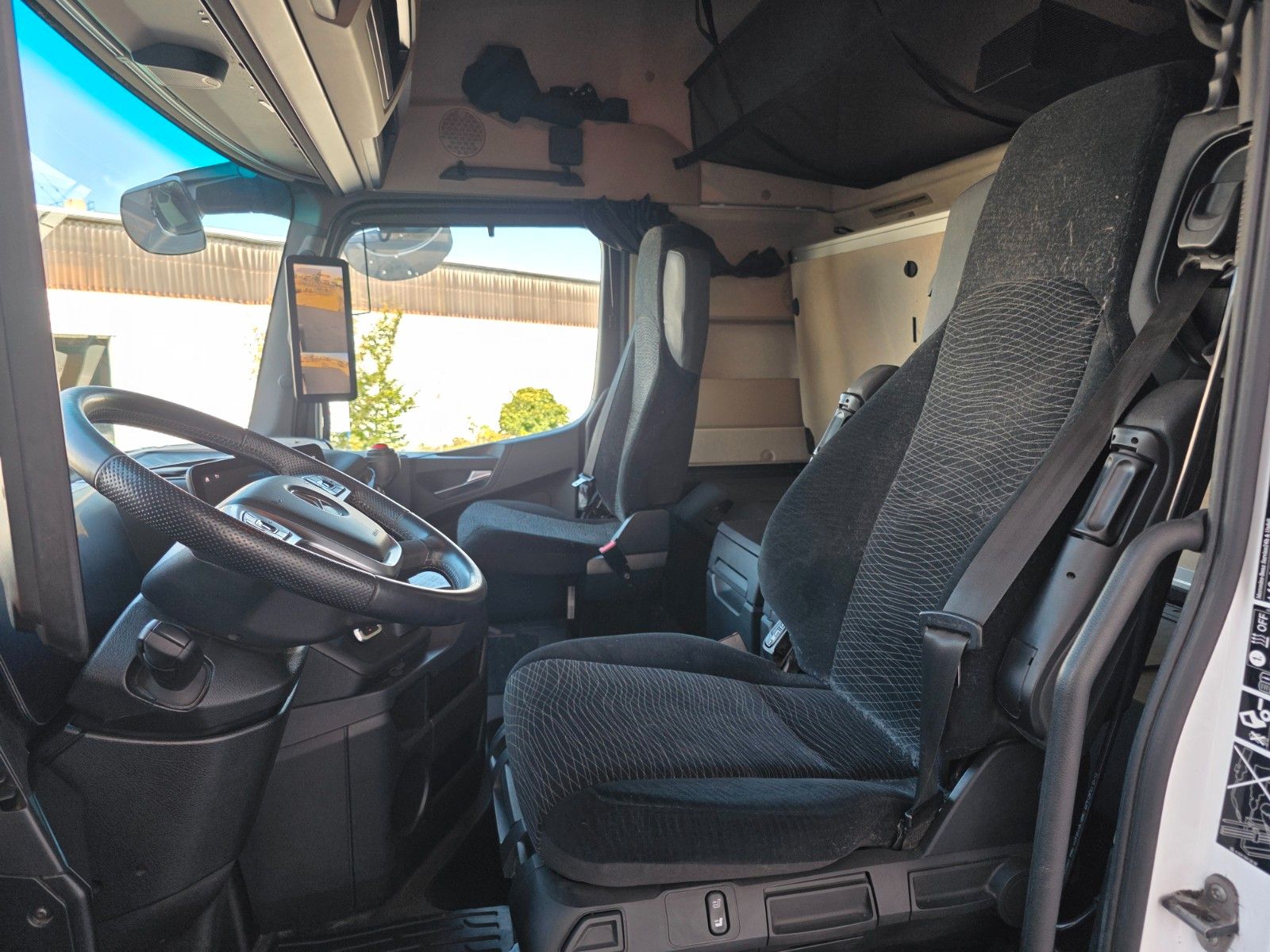Fahrzeugabbildung Mercedes-Benz Actros 1846 LS Hydraulik, ADR, 2 x Nebenantrieb