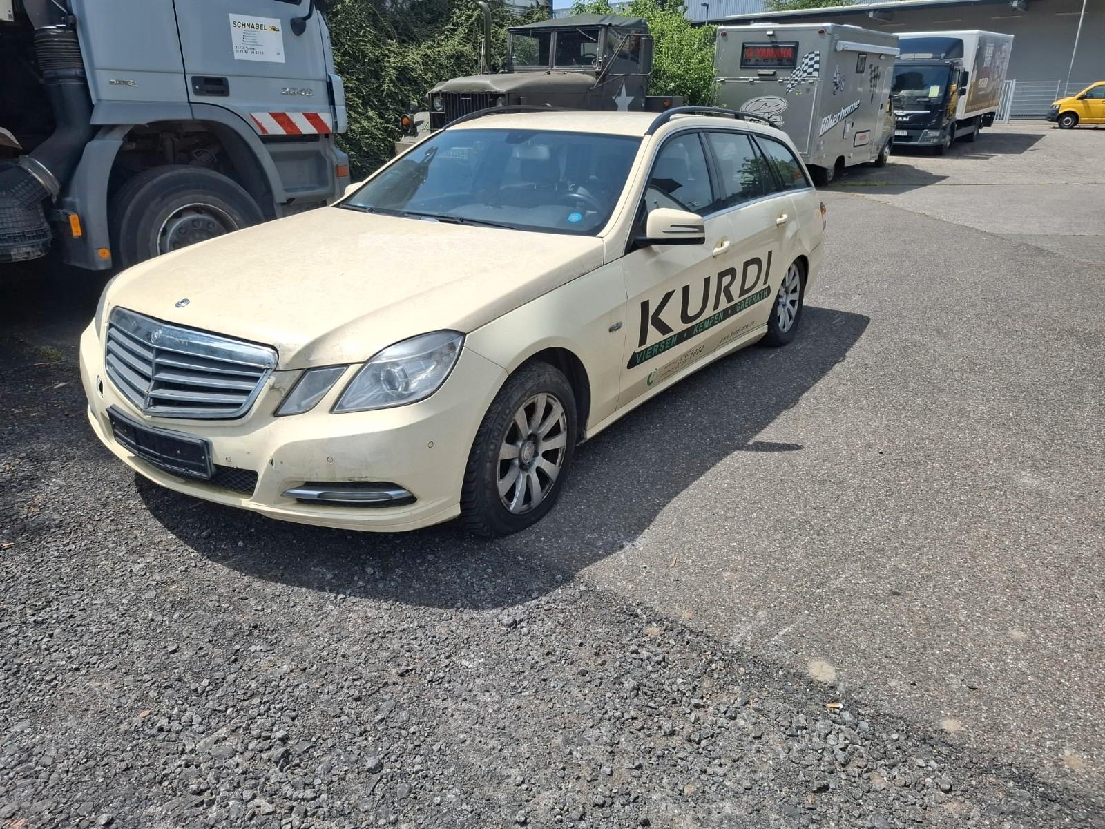 Mercedes-Benz E 200 BlueTEC T ELEGANCE