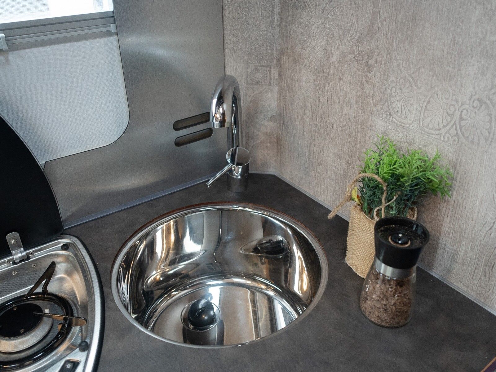 Fahrzeugabbildung Laika Ecovip L 3009 SAT*AHK*Navi/Kamera*Assistenz-Syst