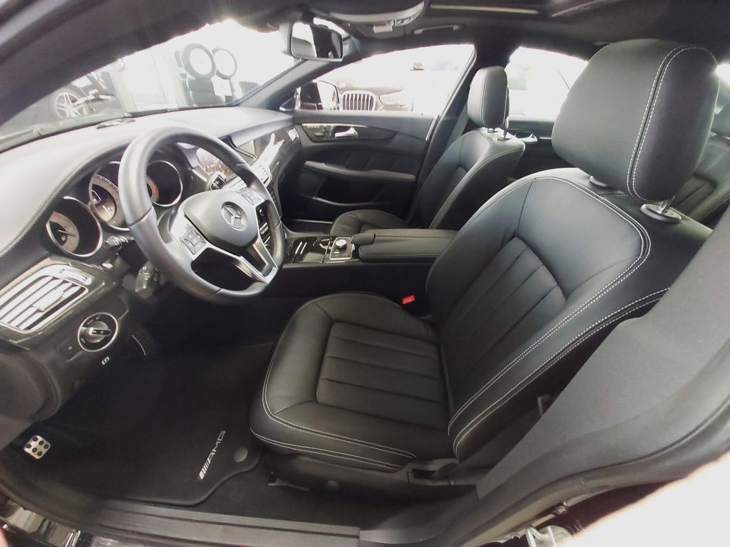 Mercedes-Benz CLS 500 Coupe AMG MEMORY TOTW LEDER AIRM DISTR