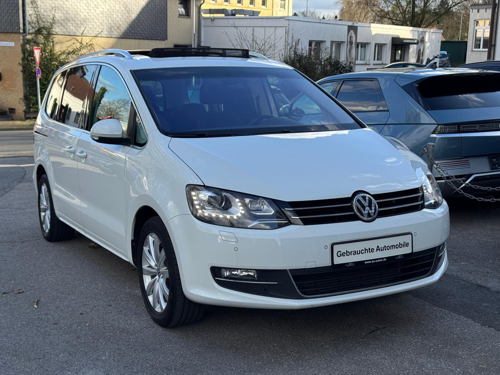 Volkswagen Sharan 2.0 TSI DSG Highline Panorama Leder AHK