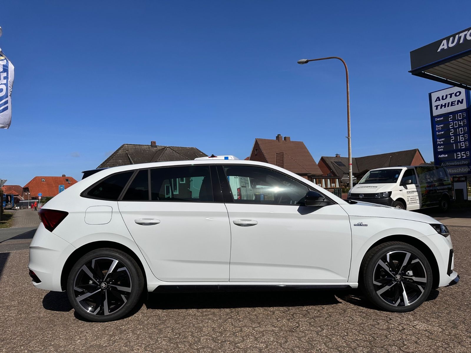 Fahrzeugabbildung SKODA Scala Monte Carlo 1.0 TSI DSG Matrix/Pano/LED