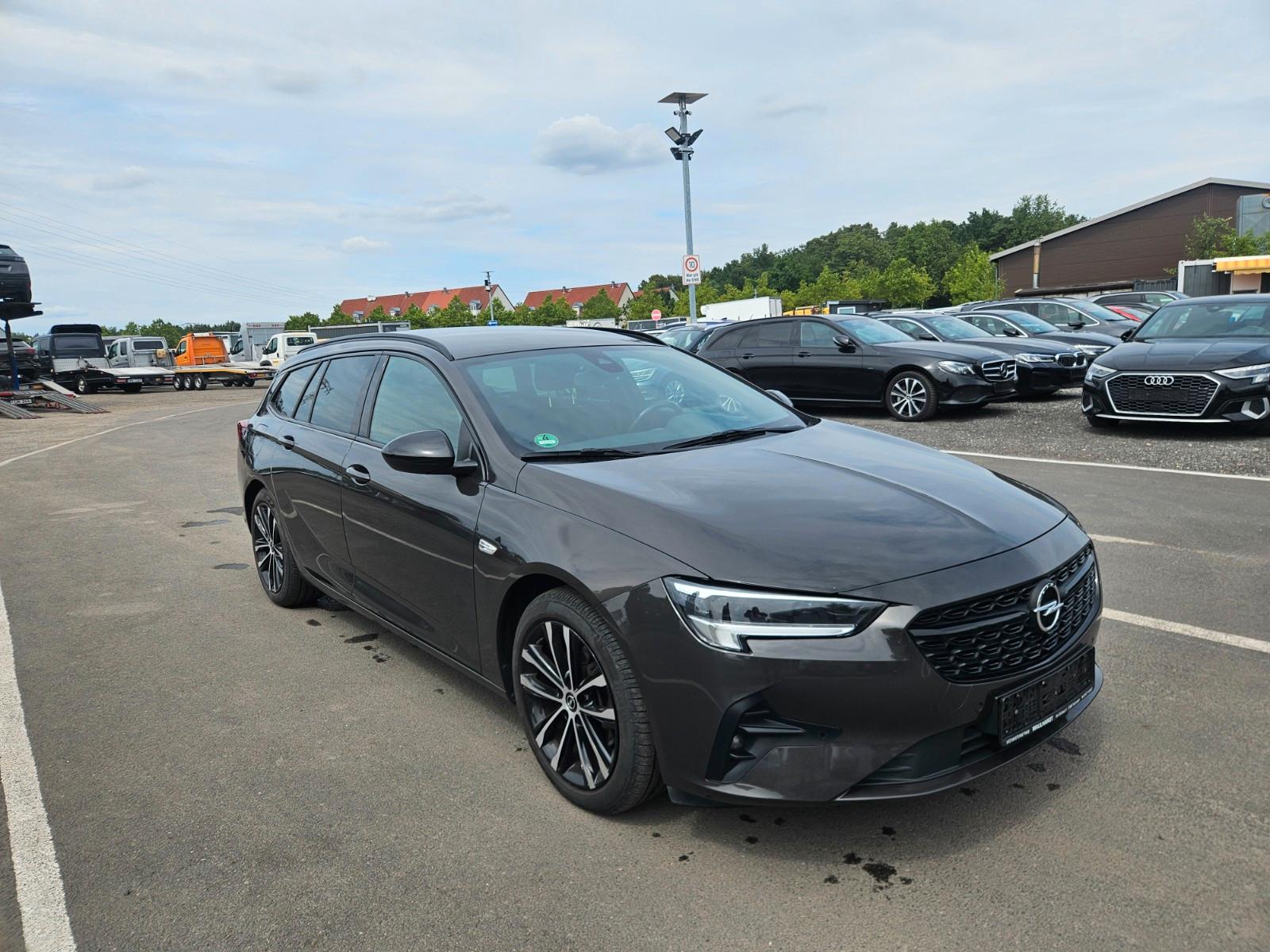 Opel InsigniaB Sports Tourer Ultimate