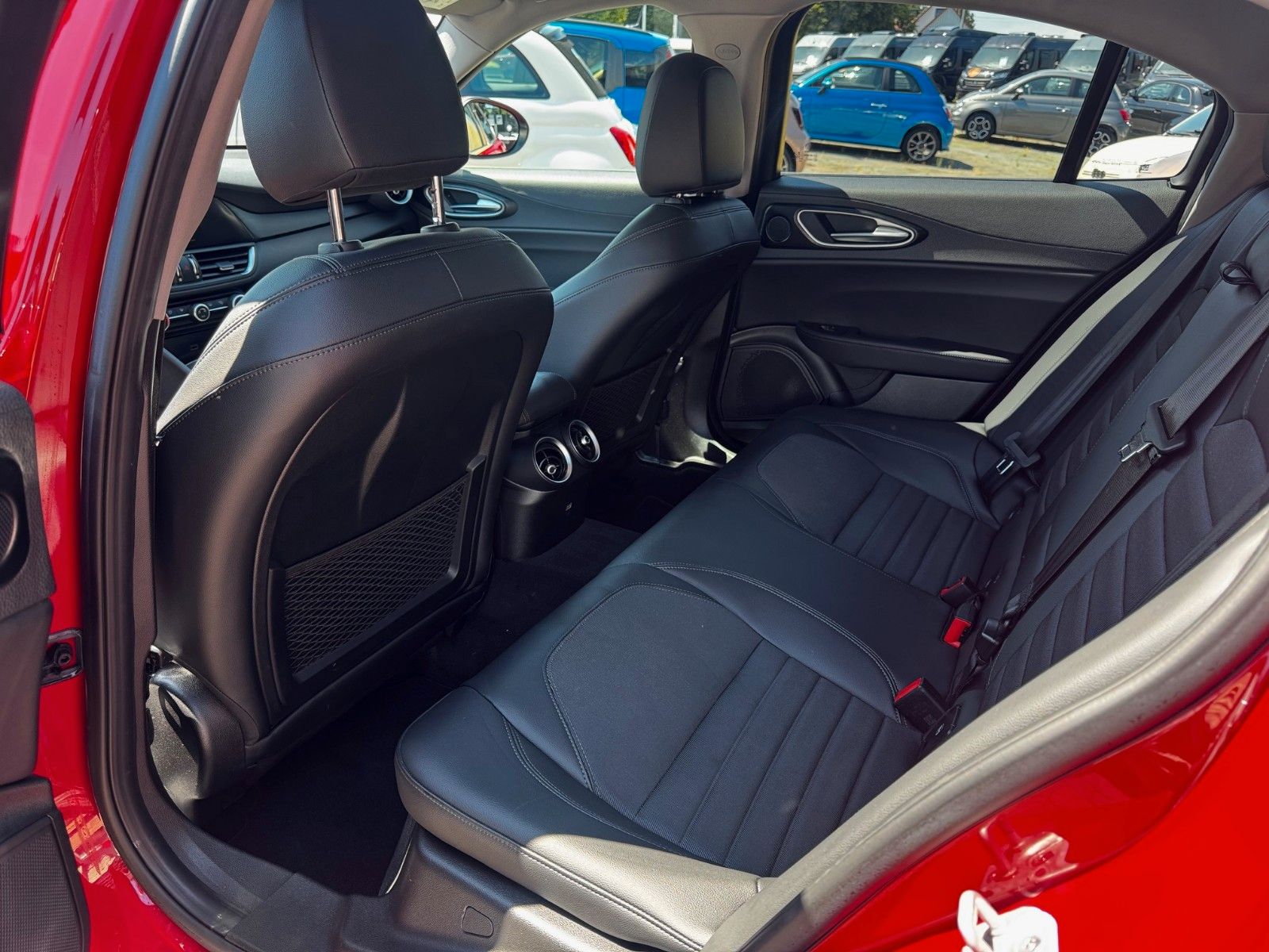 Fahrzeugabbildung Alfa Romeo Giulia 2.0 Super 200PS Automatik Navigation Klim