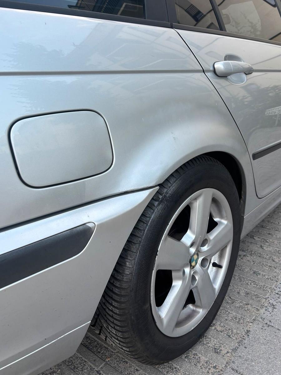 BMW 318 2004 — photo 9