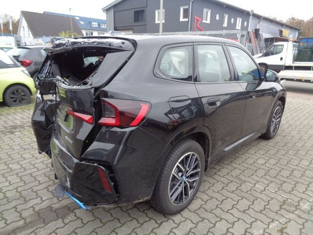 BMW iX1 xDrive30 M Sport