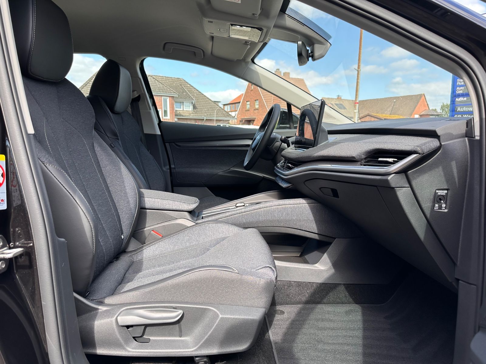 Fahrzeugabbildung SKODA Elroq 60 Loft AHK/ACC/Navi/LED/RFK/PDC/APP