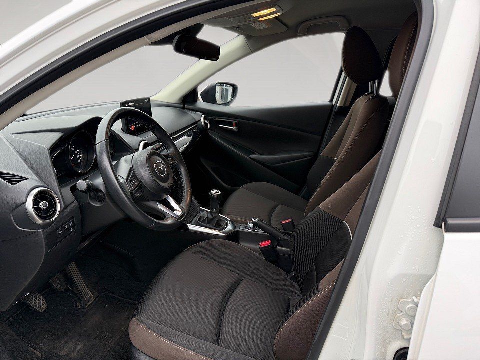 Fahrzeugabbildung Mazda 2 1.5i 75PS EXCLUSIVE