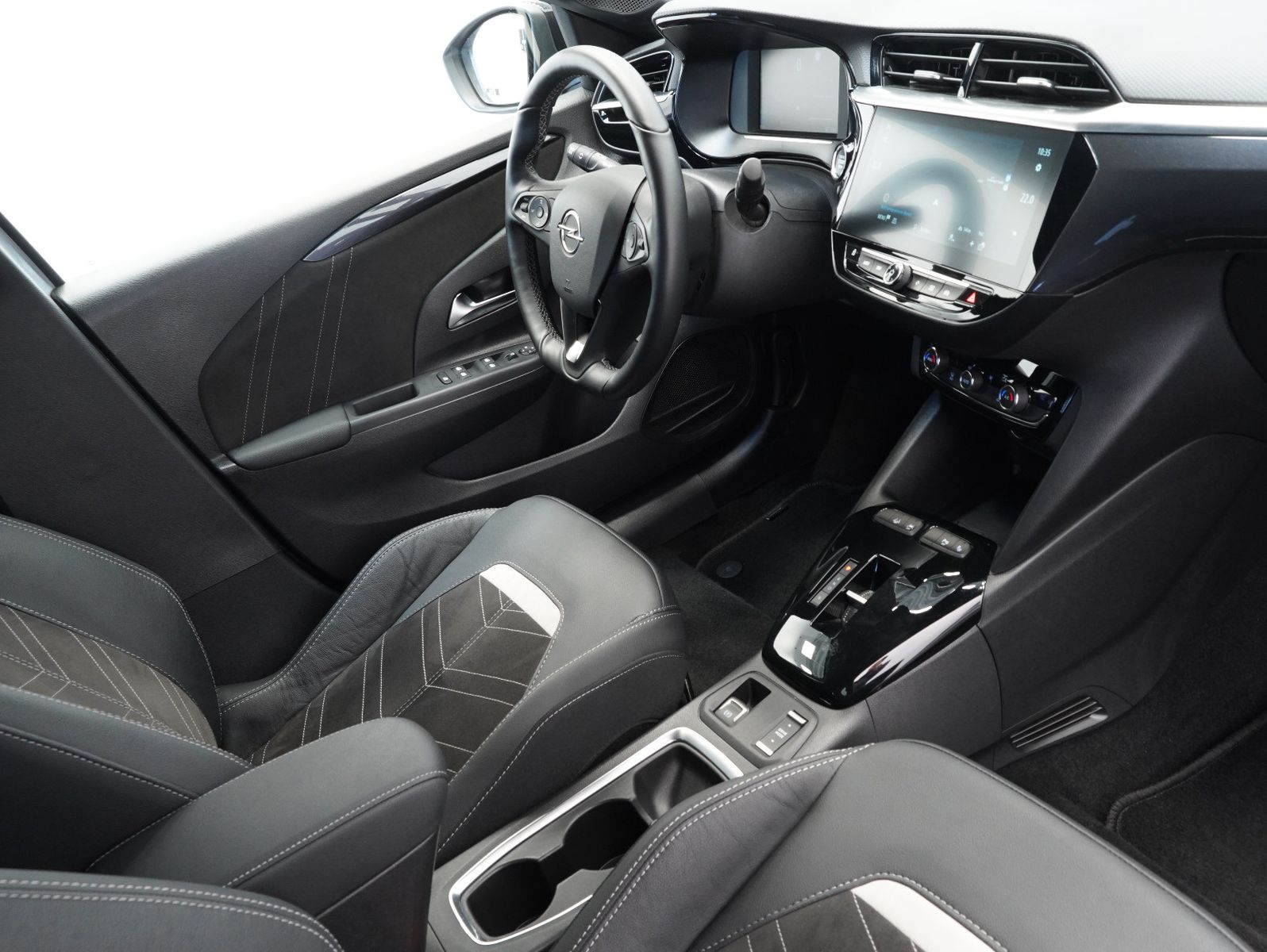 Fahrzeugabbildung Opel Corsa F e GS Line NAVI/KAMERA/11KW/SOH