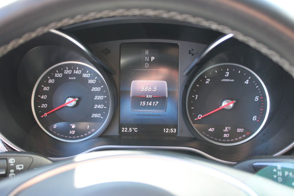 MERCEDES-BENZ 220 V 250d EDITION 4MATIC lang AHK NAVI SHZ KAM