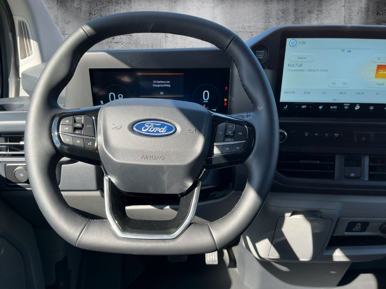 Fahrzeugabbildung Ford Transit Custom Kombi  L2 Trend *Si8*Klima hinten