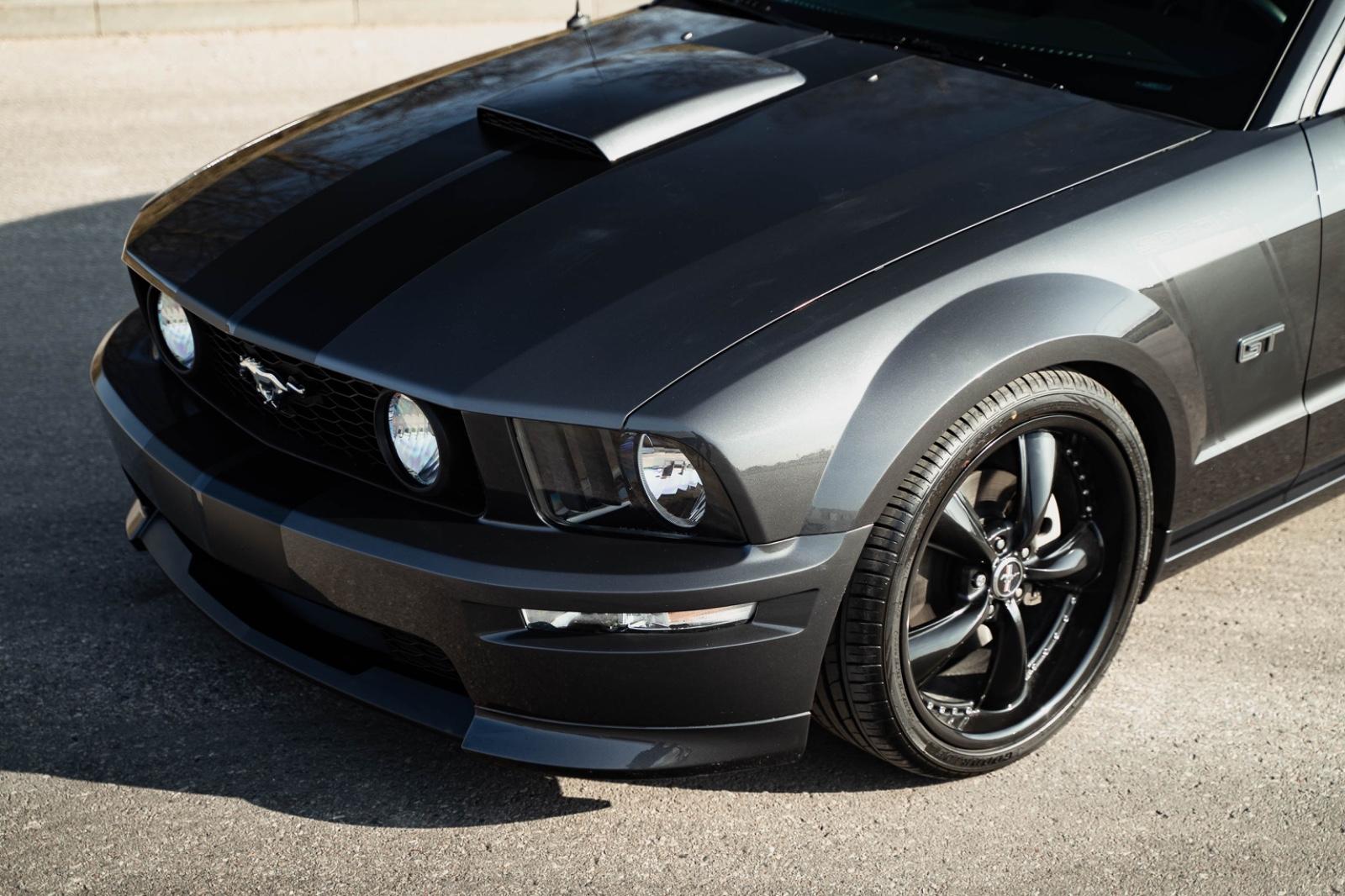 Ford Mustang 4,6 V8 GT Coupé Schalt. R20 Xenon