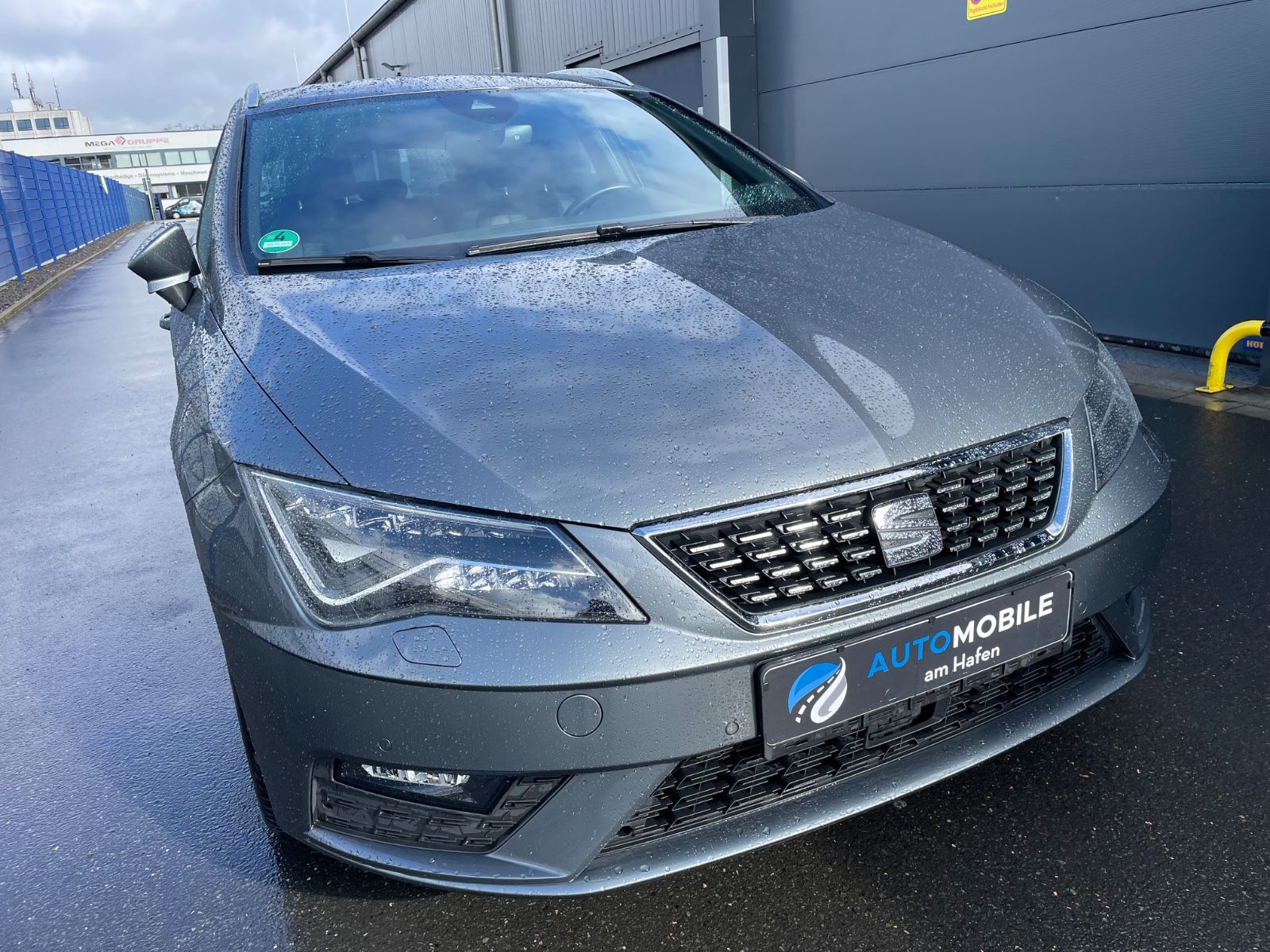 SEAT Leon ST Xcellence 1.4TSI*NUR 99TKM*NAVI*SHZ*AHK