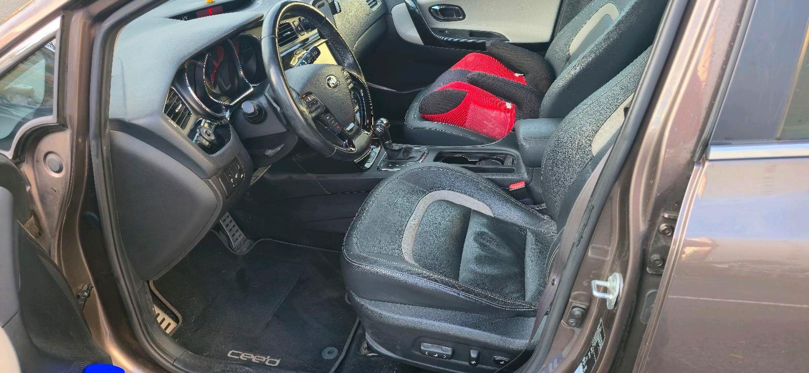 Kia cee'd 2013 — вигляд ззаду