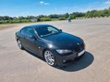 BMW e92 320d M-Paket / TÜV neu - BMW 320: 320d E92