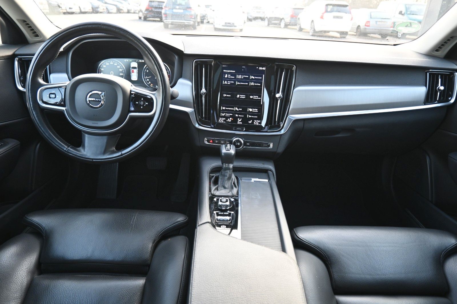 Fahrzeugabbildung Volvo S 90 T5 Lim*Mom*LED*Navi*STHZ*Miete*MIETKAUF