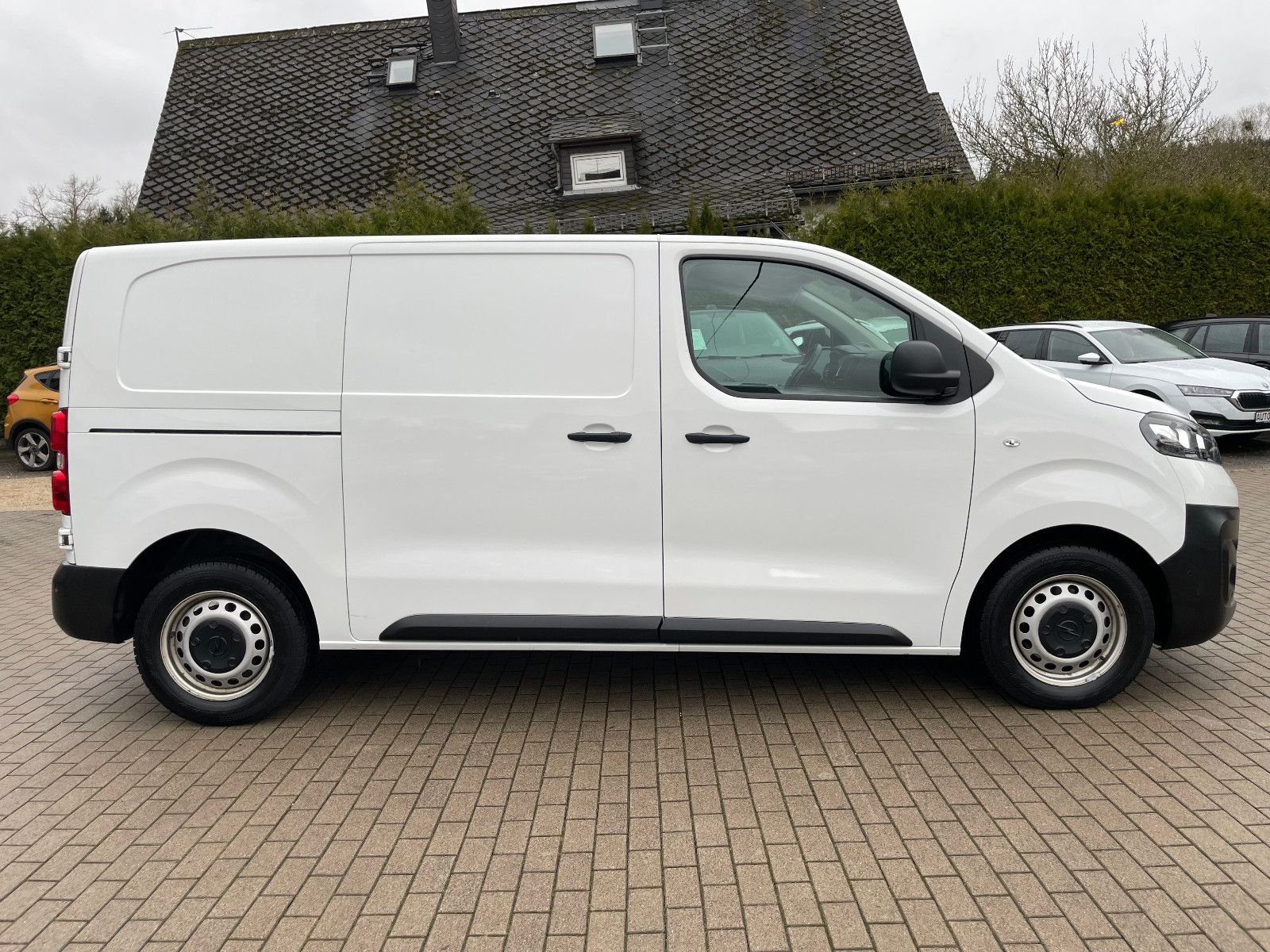 OPEL Vivaro, 2020, Diesel, 122 PS