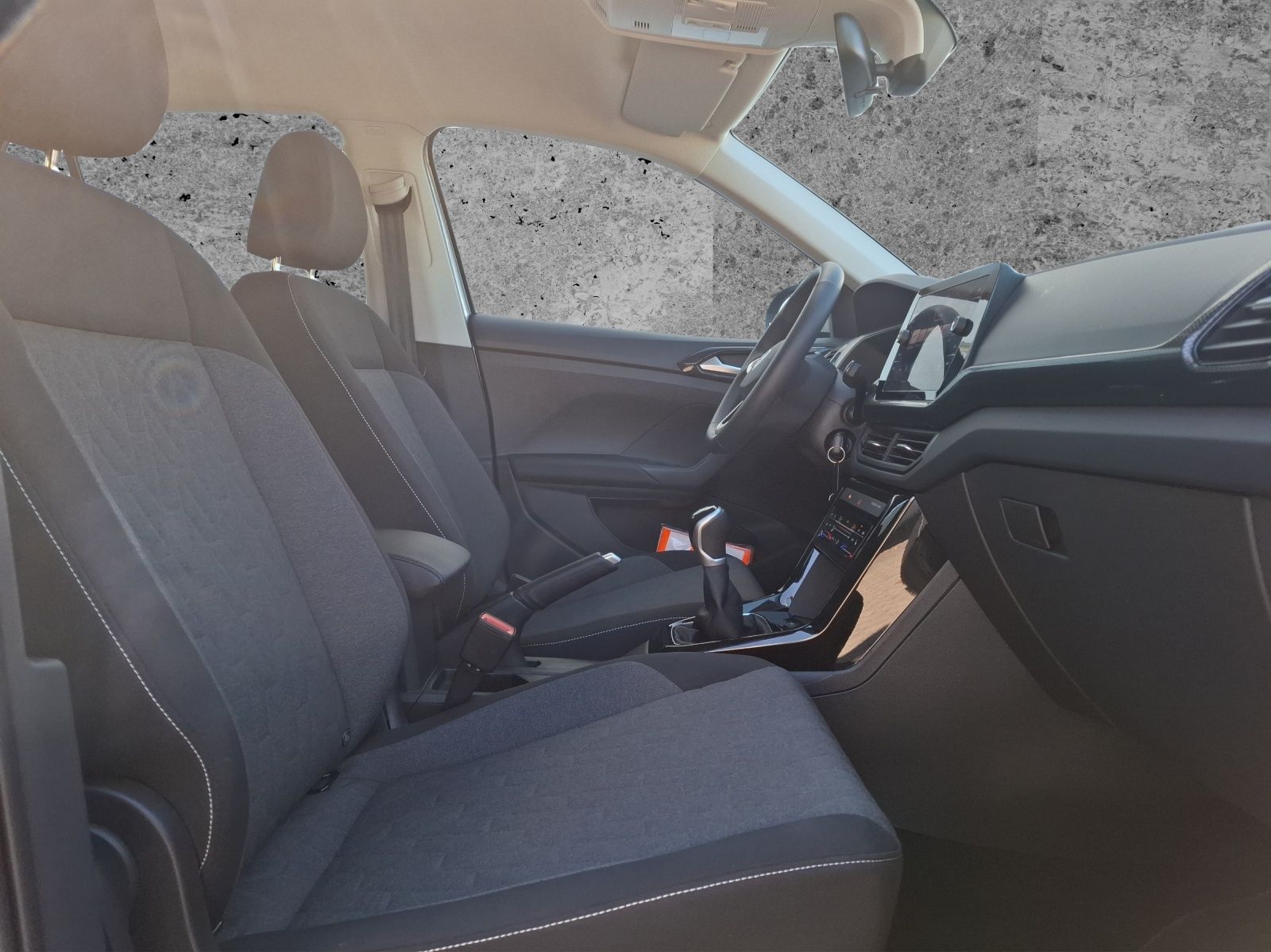 Fahrzeugabbildung Volkswagen T-Cross TSI Life LED CarPlay AID ACC PDC SH LM