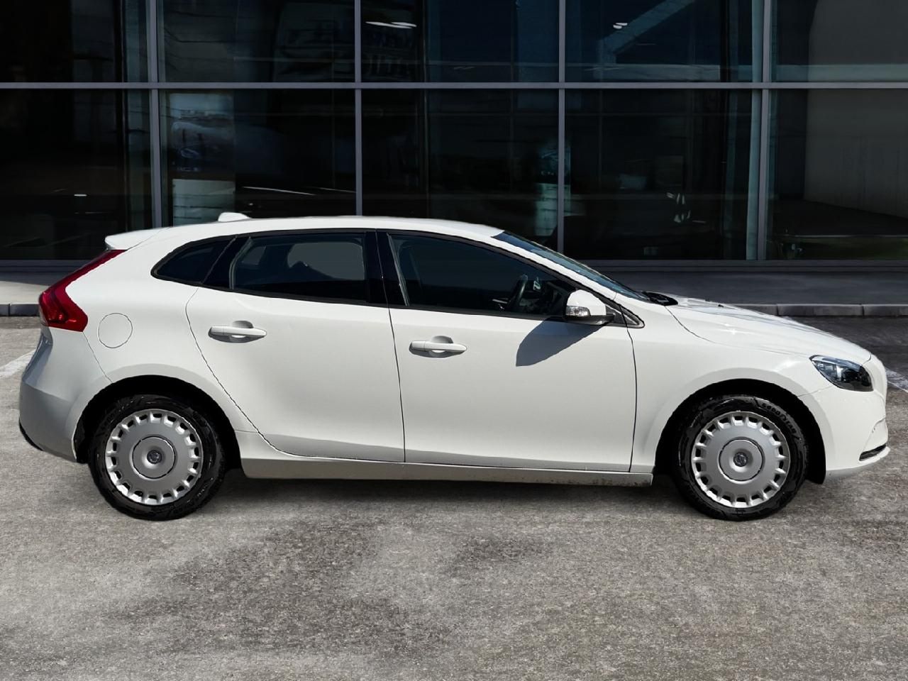 Fahrzeugabbildung Volvo V40 Kinetic
