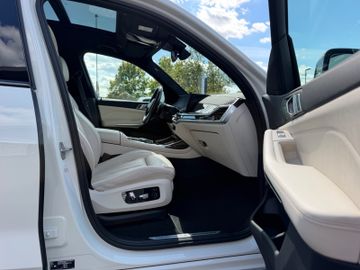 BMW X7 - 8